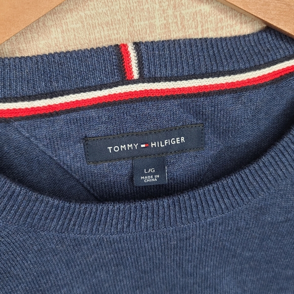 Tommy Hilfiger Crew Neck Knit Blue Sweater - Picture 3 of 11